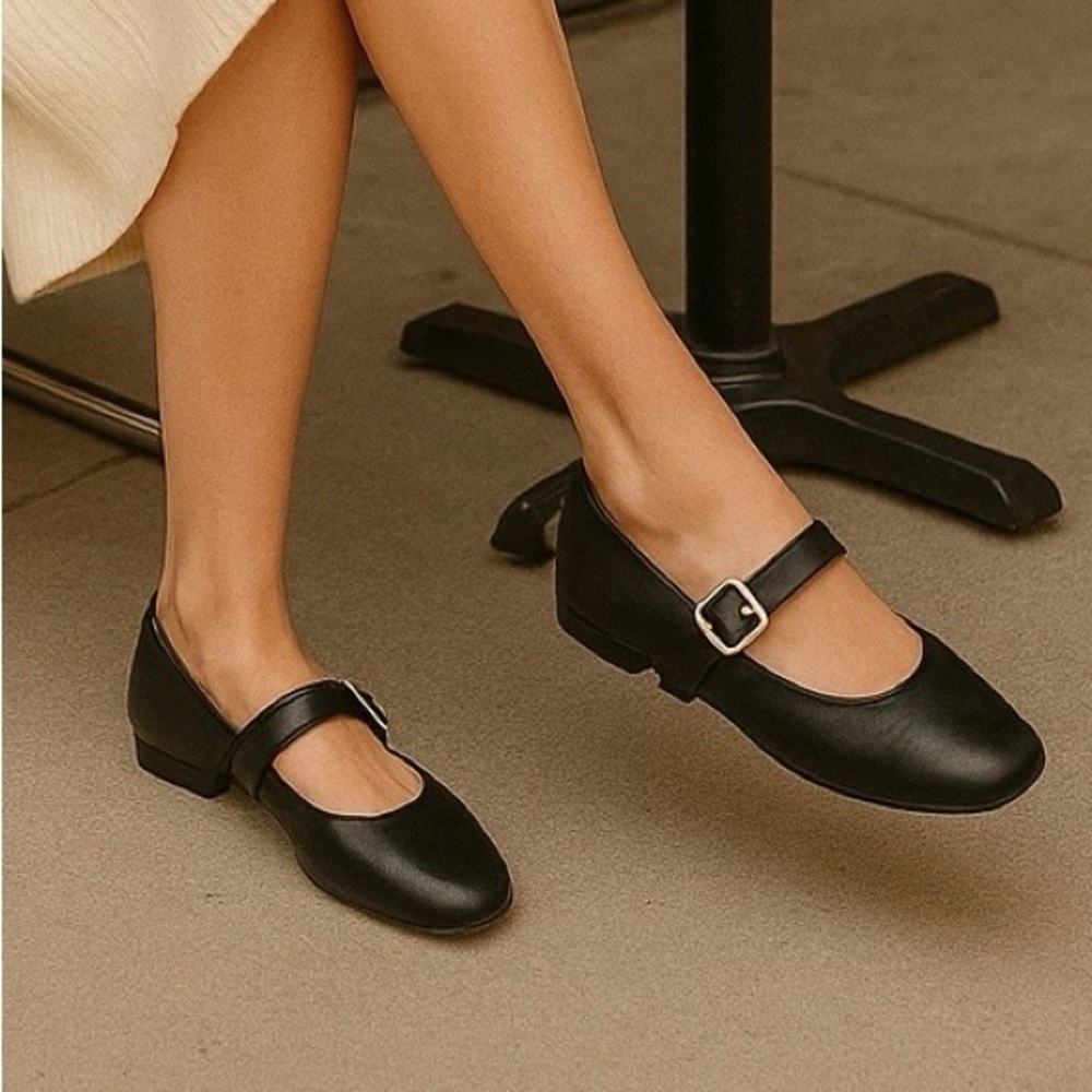 DV by Dolce Vita Munich Black Flats with Buckle Strap Women’s Size 11 NWB